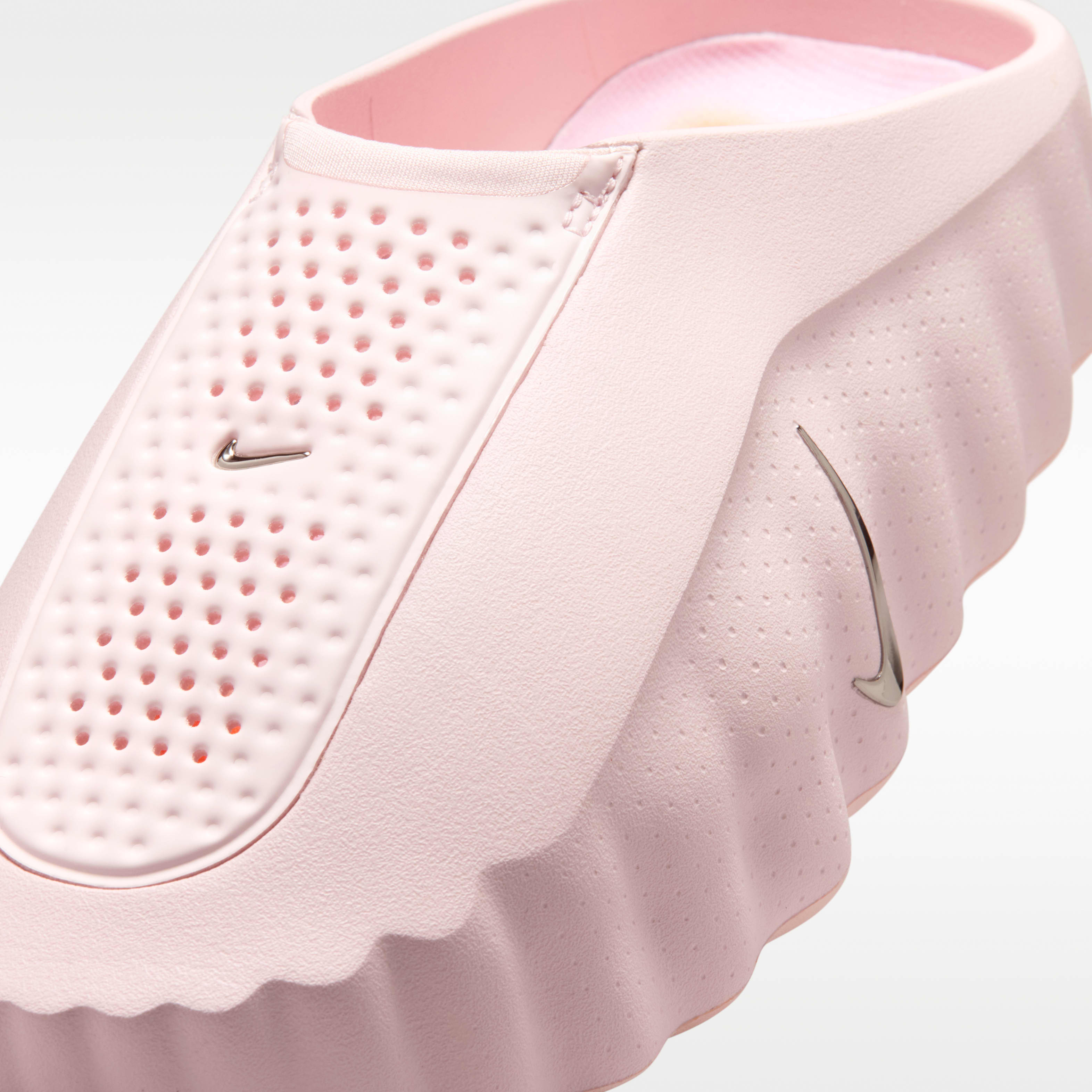Nike Mind 001 Women's Pregame Mules | The Summit